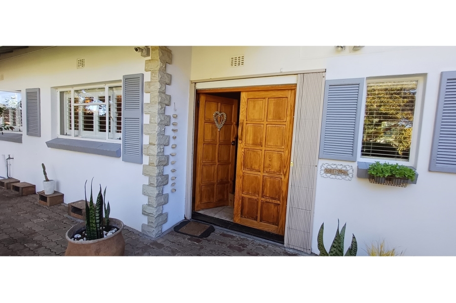 5 Bedroom Property for Sale in Jim Fouchepark Free State